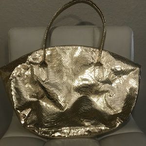 Gold tote